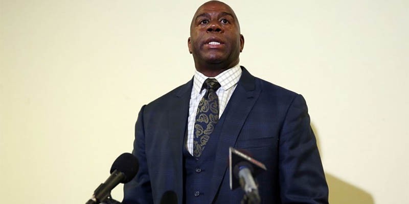 NBA điều tra Magic Johnson dù Paul George không đến Lakers