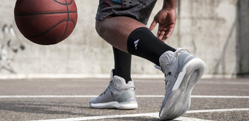 Top 12 “trùm” bán giày bóng rổ NBA