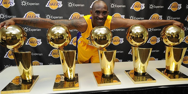 Nhìn lại sự nghiệp lẫy lừng nhân dịp sinh nhật Kobe Bryant (Kỳ 2)