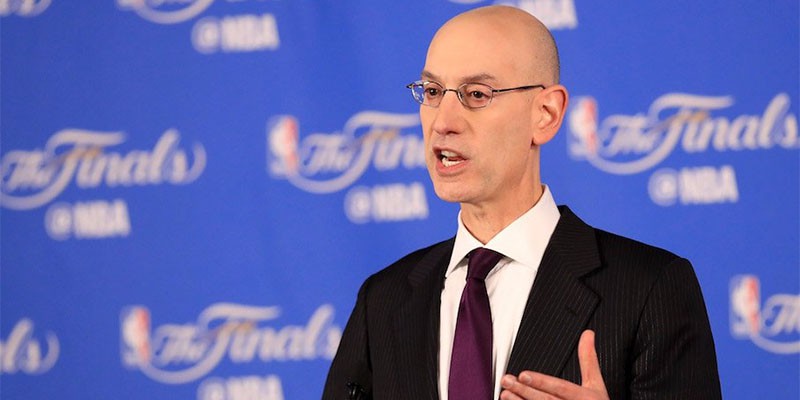 NBA muốn tăng nhịp độ trận đấu lên bằng cách giảm số lượng hội ý