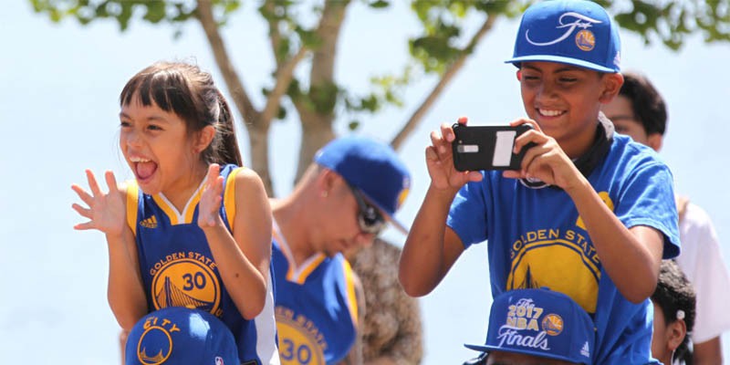 Stephen Curry vẫn bán áo chạy nhất NBA