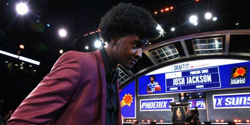 Với Josh Jackson, Phoenix Suns từ đen đủi trở thành may mắn