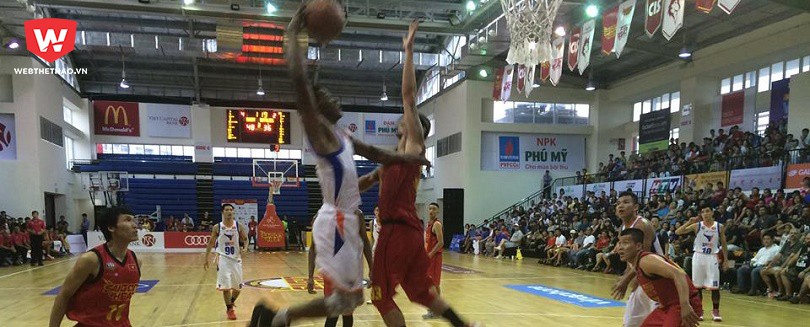 D.Miller ghi double-double giúp Saigon Heat độc chiếm ngôi đầu