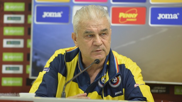 Hy vọng gây sốc của Romania trên đôi vai Chiriches và Stanciu