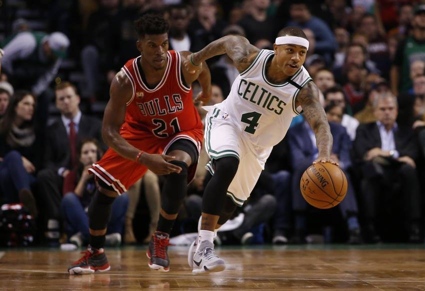 Isaiah Thomas lập double-double khiến Bulls phải nhận thất bại đầu ti&ecirc;n.