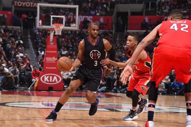 CP3 c&oacute; m&agrave;n tr&igrave;nh diễn ch&oacute;i s&aacute;ng trước Hornets.