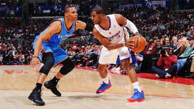 Westbrook  v&agrave; C. Paul, ai trong 2 hậu vệ h&agrave;ng đầu giải đấu n&agrave;y sẽ phải nhận chiến bại đầu ti&ecirc;n?