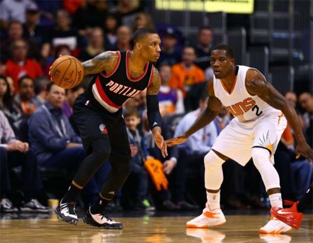 Hai trận đấu li&ecirc;n tiếp c&oacute; l&agrave;m chậm bước ch&acirc;n của Damian Lillard hay kh&ocirc;ng?