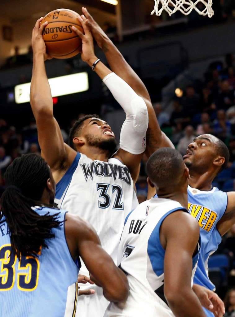 Minnesota Timberwolves thua đáng tiếc trên sân nhà sau khởi đầu tốt. Minnesota Timberwolves thua đáng tiếc trên sân nhà sau khởi đầu tốt.