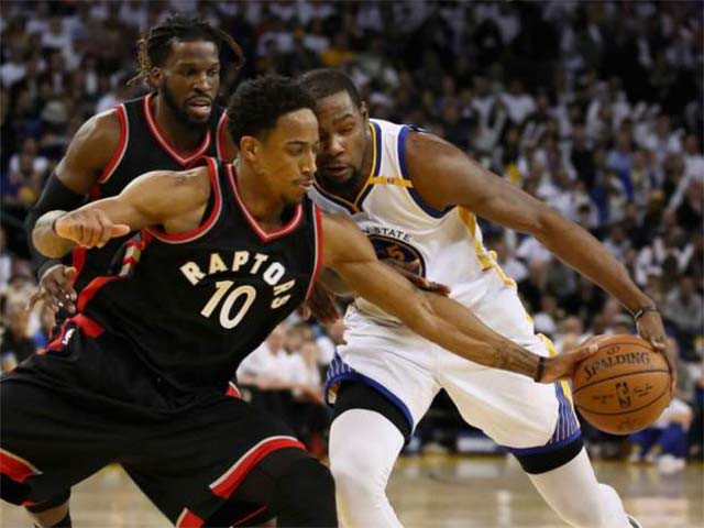 Golden State Warriors c&oacute; tổng cộng 20 lần mất b&oacute;ng ở trận n&agrave;y