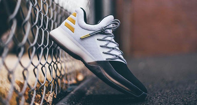 Harden Volume 1 - Mẫu gi&agrave;y &lsquo;thửa ri&ecirc;ng&rsquo; đầu ti&ecirc;n của James Harden