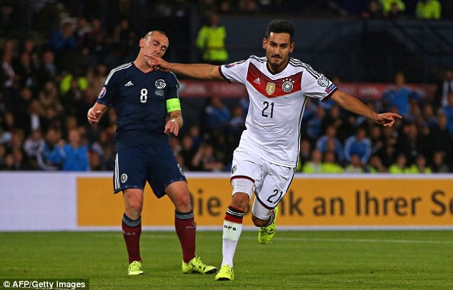 Hôm nay Man City ký với Guendogan