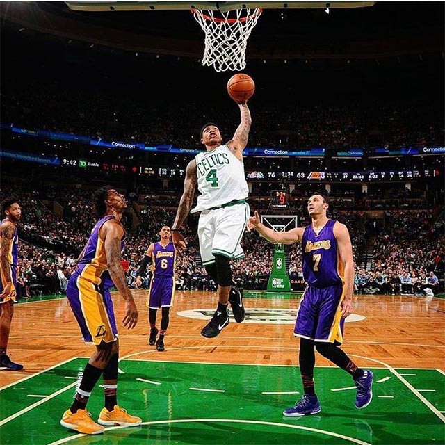 Chiều cao khiêm tốn không thể ngăn Isaiah Thomas ghi điểm dễ dàng Chiều cao khiêm tốn không thể ngăn Isaiah Thomas ghi điểm dễ dàng