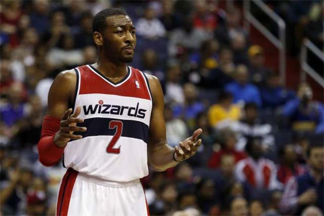 John Wall bị đuổi khỏi s&acirc;n trong 2 trận li&ecirc;n tiếp.