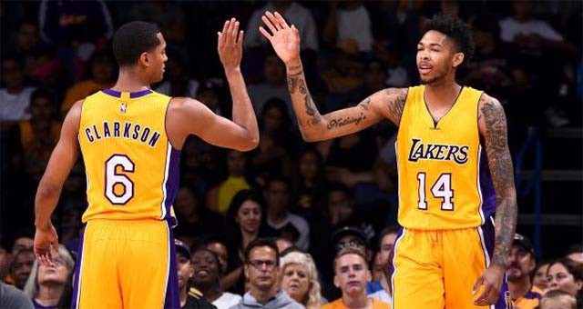Bộ đôi Jordan Clarkson và Lou Williams kết hợp đã mang về tất cả 44 điểm để giúp Los Angeles Lakers đả bại New Orleans ở trận đấu vừa qua. Bộ đôi Jordan Clarkson và Lou Williams kết hợp đã mang về tất cả 44 điểm để giúp Los Angeles Lakers đả bại New Orleans ở trận đấu vừa qua.