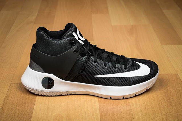 KD Trey 5, d&ograve;ng gi&agrave;y thi&ecirc;n về độ bền với mức gi&aacute; hợp t&uacute;i tiền hơn