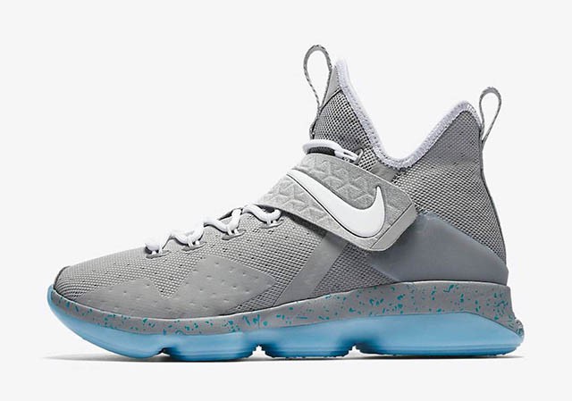 LeBron sở hữu tới 14 mẫu gi&agrave;y &lsquo;thửa ri&ecirc;ng&rsquo; của Nike