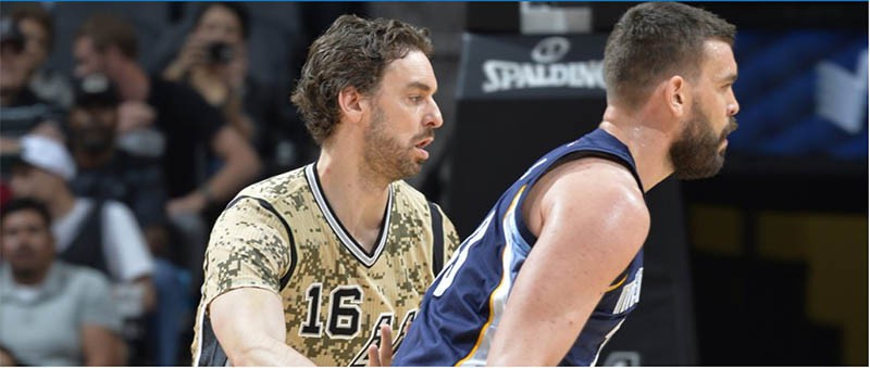 Kỳ tích của DeMar DeRozan và San Antonio Spurs