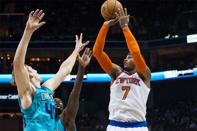 Melo đ&atilde; c&oacute; c&uacute; buzzer-beater mang về chiến thắng nghẹt thở cho chủ nh&agrave; Knicks.
