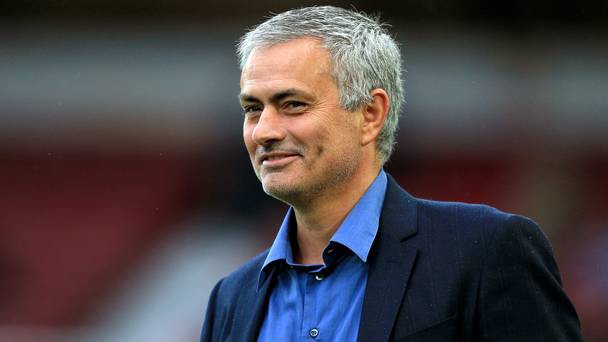 Bản tin tối ngày 21/05: Mourinho đã ký tắt hợp đồng với Man Utd