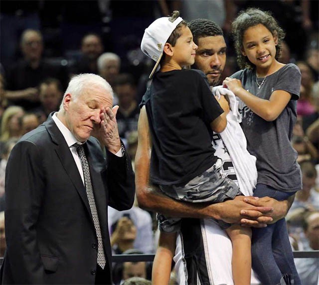 Popovich l&agrave; một điều g&igrave; đ&oacute; kh&aacute;c biệt v&agrave; đặc biệt tại NBA