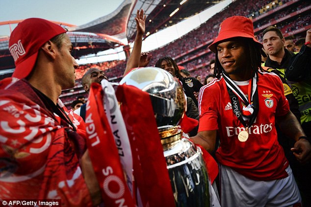 ĐT Bồ Đào Nha triệu tập đội hình: Tân binh Bayern sát cánh với Ronaldo