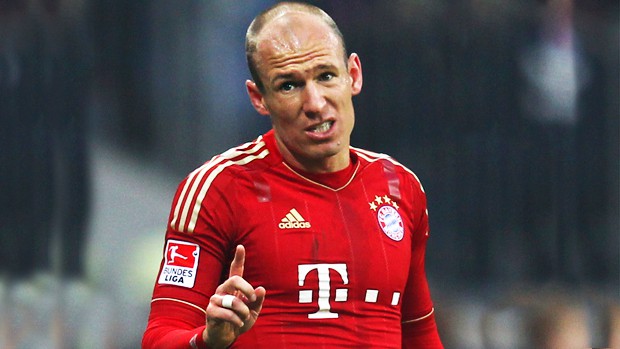 Bayern Munich sẽ kh&ocirc;ng c&oacute; Arjen Robben ở lượt đi v&ograve;ng b&aacute;n kết Champions League.