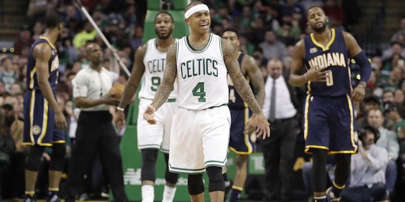 Truyền hình "soi" pha Isaiah Thomas chuyền-không-nhìn điệu nghệ