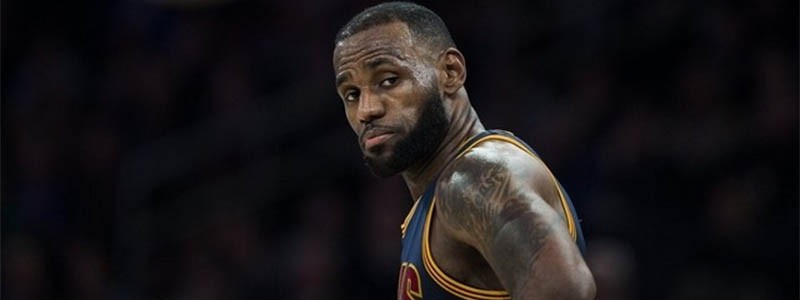 Dạo quanh NBA ngày 05/02: LeBron James lại lập kỷ lục