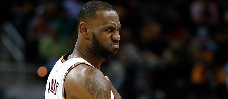 Phía sau chỉ số không triple-double của LeBron James là sự vĩ đại