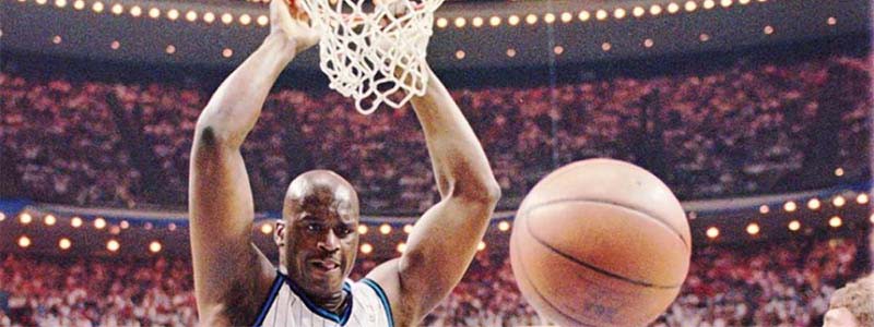 Shaquille O’Neal: Kẻ hủy diệt bảng rổ và 3 lần bật khóc (Kỳ 1)