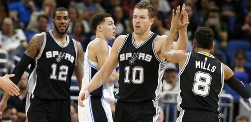 San Antonio Spurs thắng mọi đối thủ ở NBA mùa này