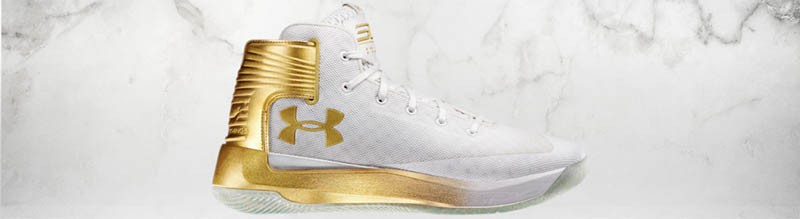 Curry tặng 30 đôi giày bản giới hạn mới ra mắt cho fans New York
