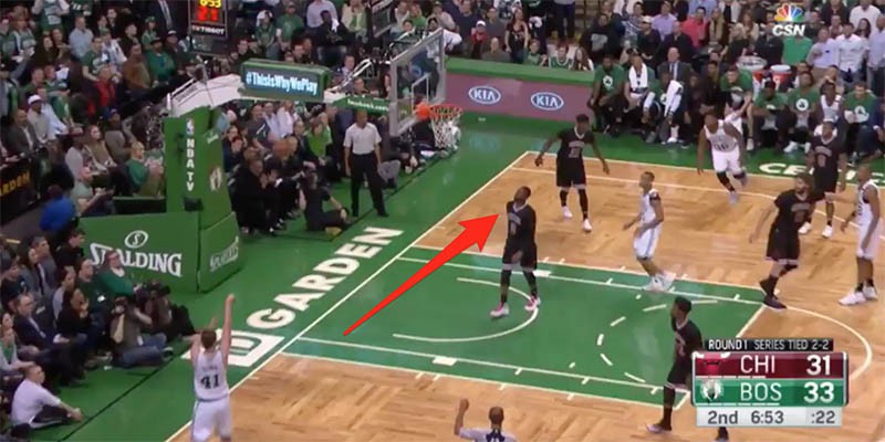 NBA Play-off ngày 27/04: Dwyane Wade với kiểu phòng thủ gây sốc