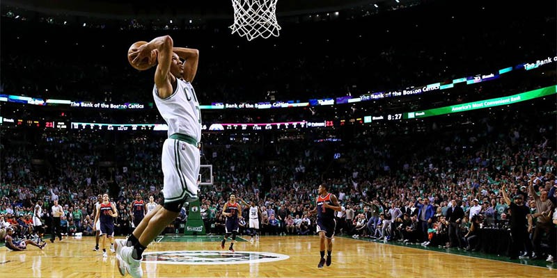 NBA Play-off: Boston Celtics thắng đậm nhờ Avery Bradley tỏa sáng