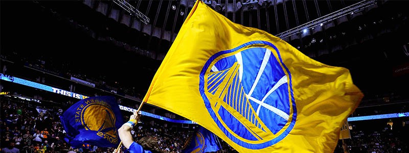 NBA ngày 13/01: Golden State Warriors lại khoe khoang sức mạnh