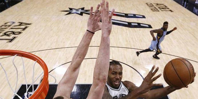 Những chỉ số khủng khiếp của Kawhi Leonard trong ngày lịch sử NBA