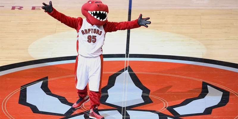 Câu chuyện về sự kỳ vọng mà người Canada đặt vào Toronto Raptors