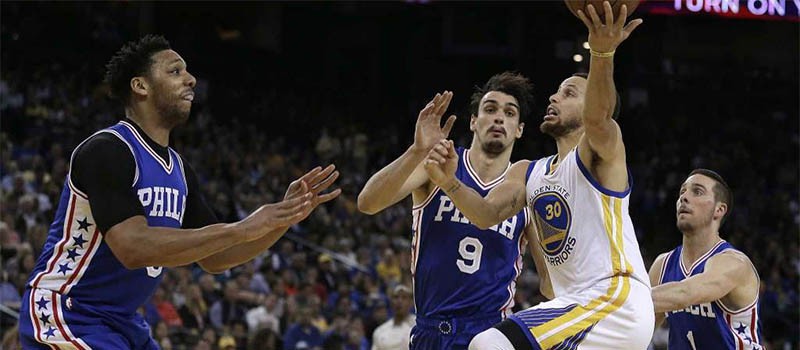 NBA 15/3: Curry có sinh nhật vui, Westbrook được đối phương cổ vũ