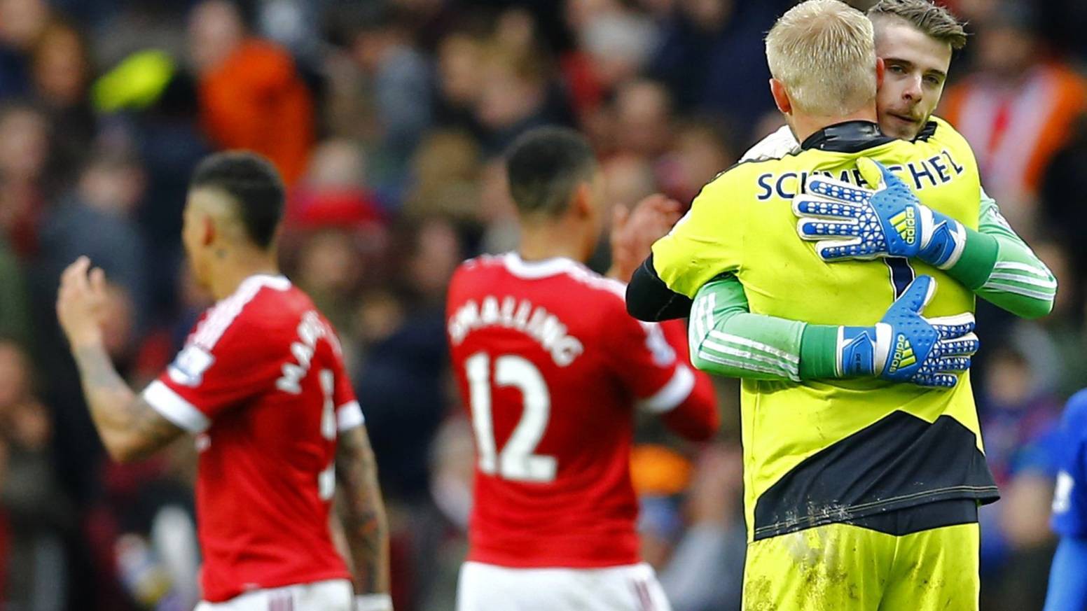 Man Utd 1-1 Leicester: Tạm hoãn sự sung sướng