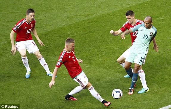KẾT THÚC, Hungary 3-3 Bồ Đào Nha và Iceland 2-1 Áo: Ronaldo lập cú đúp đưa Bồ Đào Nha qua vòng bảng