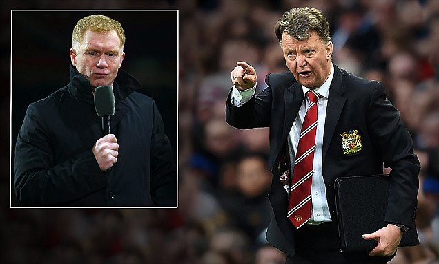 Van Gaal: Đám huyền thoại “”thủ dao đâm tôi”
