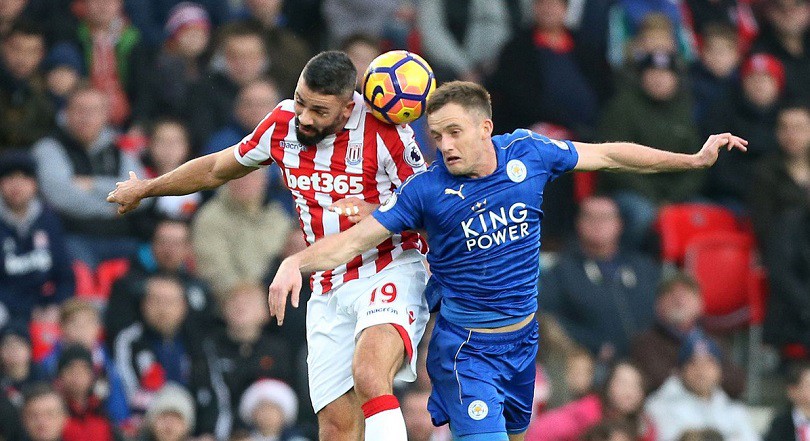 Video: Vardy lãnh thẻ đỏ, Leicester vẫn rời Britannia với 1 điểm
