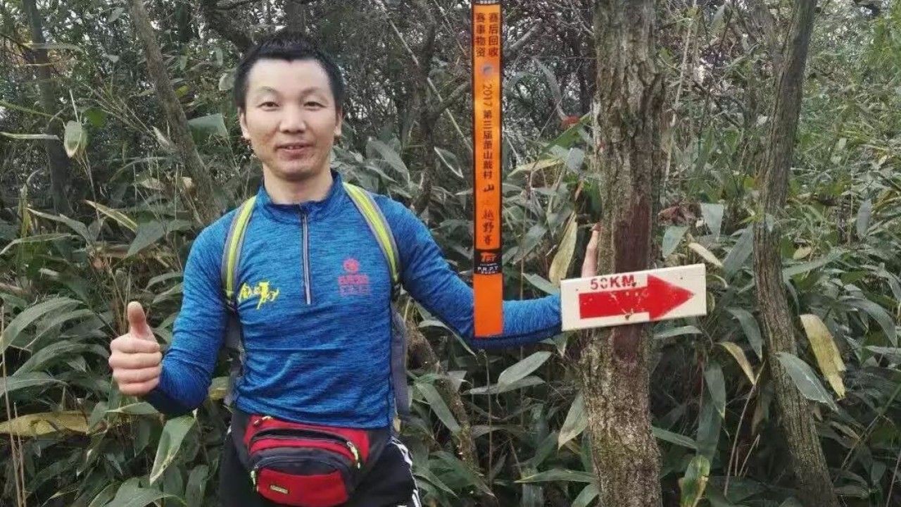 Chuyện lạ: Chạy bộ hơn 200km về quê ăn Tết