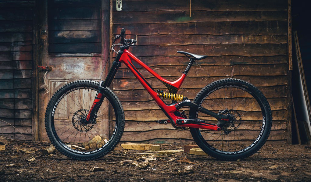 Xe dowhill Specialized swork demo 8 (Giá tham khảo 7000 USD)