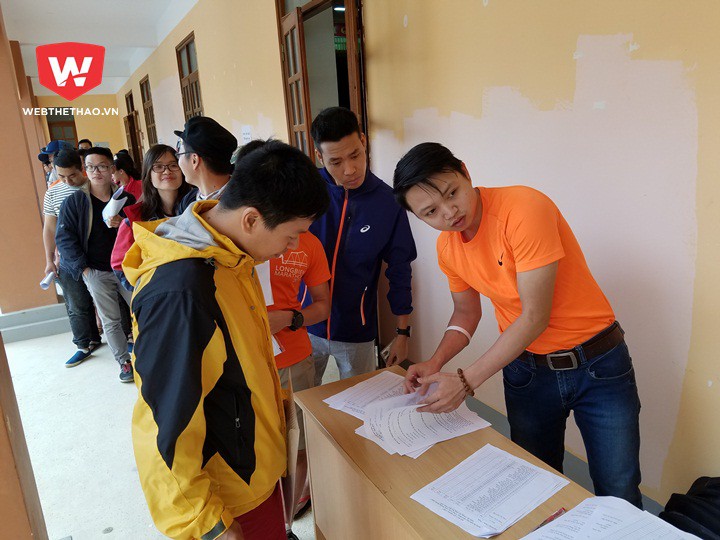 Giải bán marathon Hà Giang: VĐV đi xuyên đêm "đánh thức" Đồng Văn