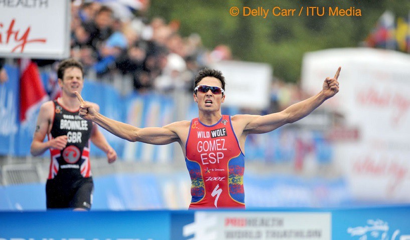 Javier Gomez ƯCV vô địch triathlon bỏ lỡ Olympic Rio vì chấn thương