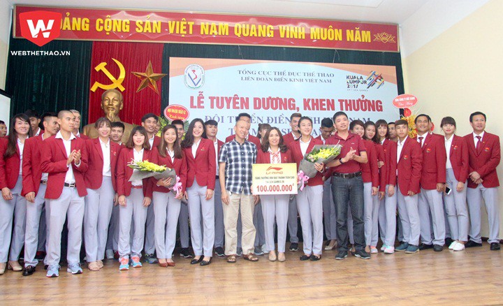 Lê Tú Chinh, Nguyễn Thị Huyền lĩnh thưởng lớn nhờ SEA Games 29