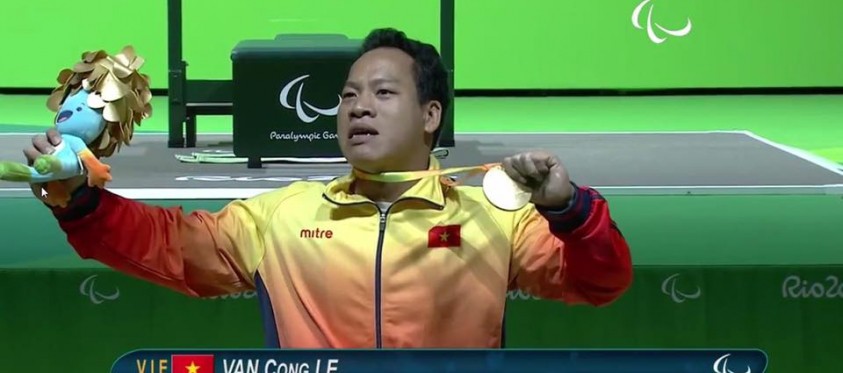 Lực sĩ Lê Văn Công: Nguồn cảm hứng từ KLTG 183kg