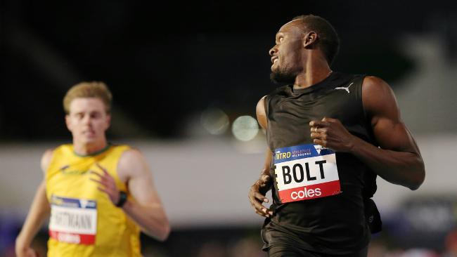 Nitro Athletics: Usain Bolt "đi dạo" 50m vẫn thắng dễ dàng